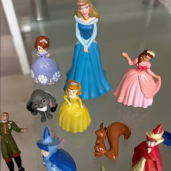 Disney Princess lot set - Picture 3 of 4